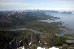 View towards Svolvaer from Vågakallen 8401c