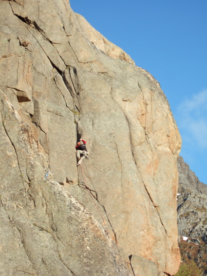 Fredrik Rapp tackles a new route or variant on Pianokrakken