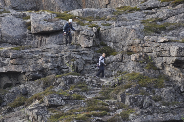 Janne and Boel descending from Gandalfveggen