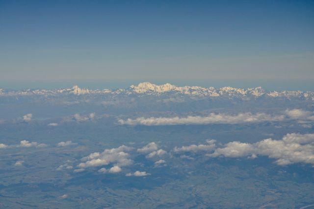 SouthernAlps_from_air_110108_RMcG_0135w