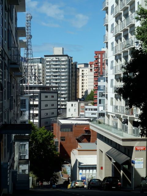 Auckland_cityscape_jan11_RMcG_30126