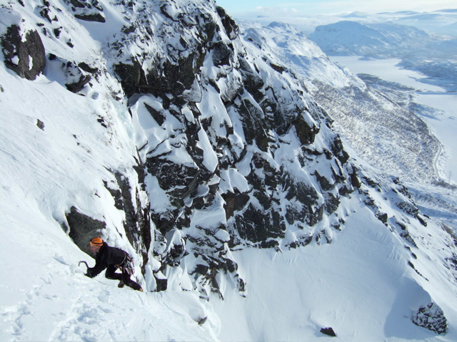 Per B topping out on Brutna spetsar