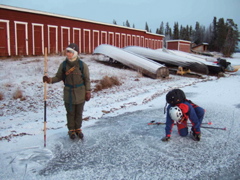 IngridS_PiaJ_Sautusjarvi_081031_0346